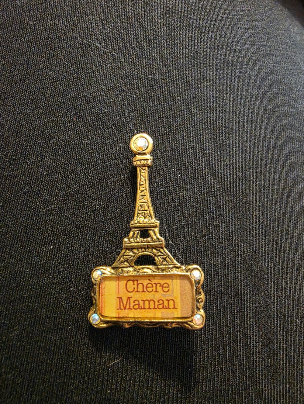 Gold Eiffel Tower 'Chère Maman' Pendant Brooch